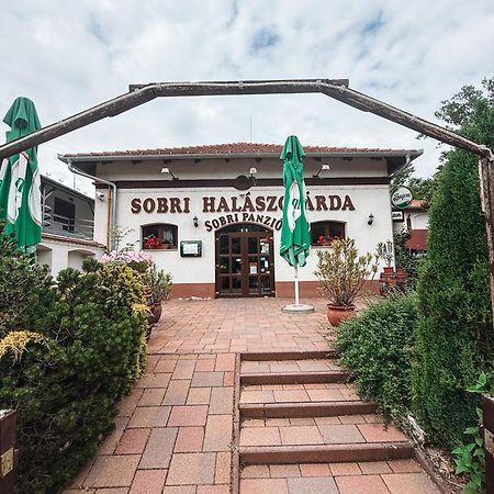 Sobri Halászcsárda és Panzió Baja Extérieur photo