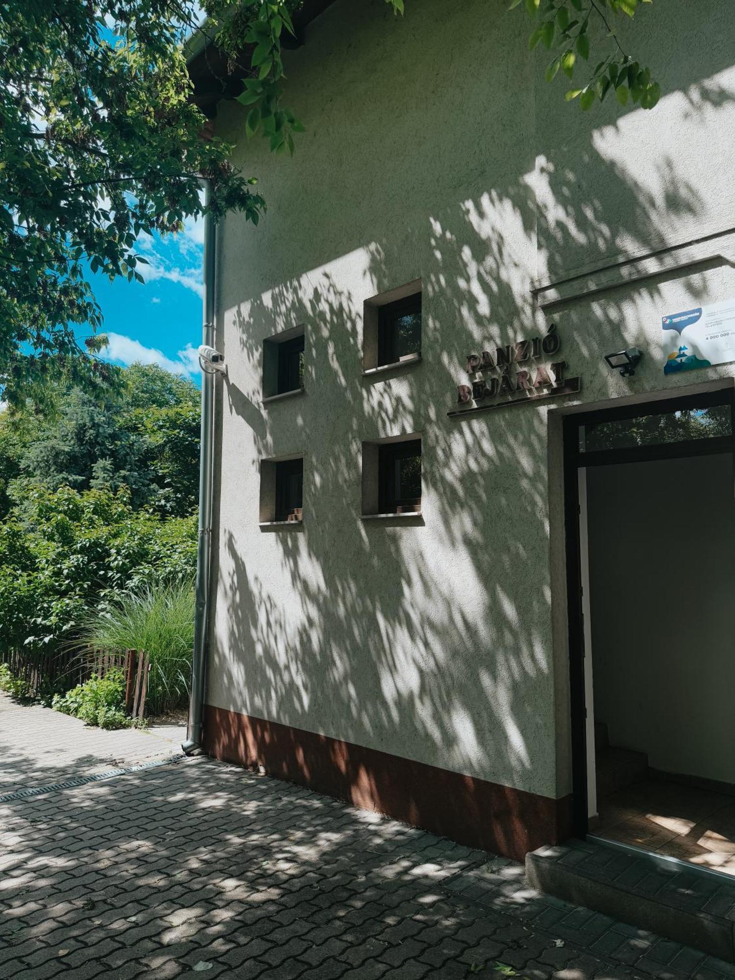 Sobri Halászcsárda és Panzió Baja Extérieur photo