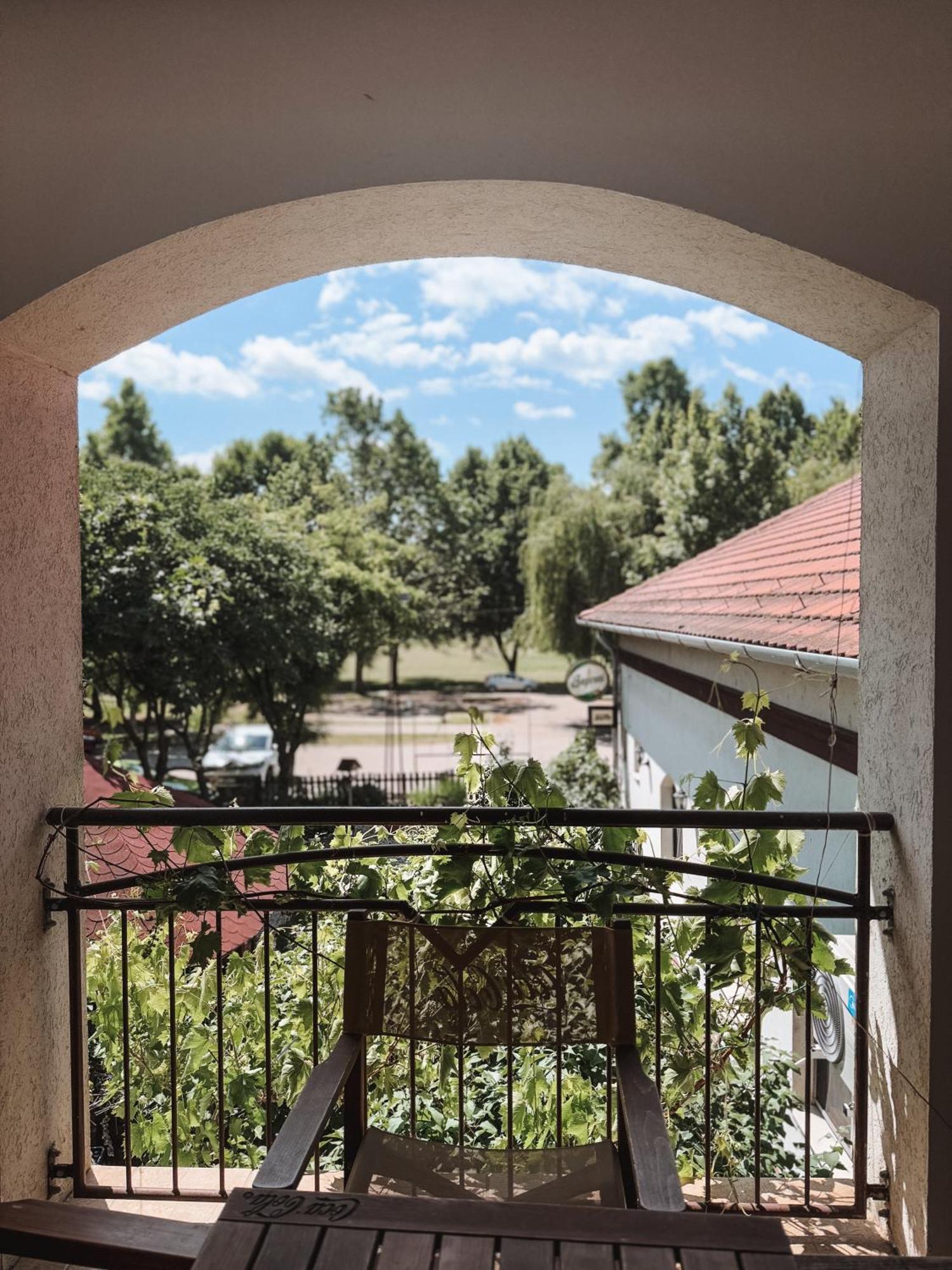 Sobri Halászcsárda és Panzió Baja Extérieur photo