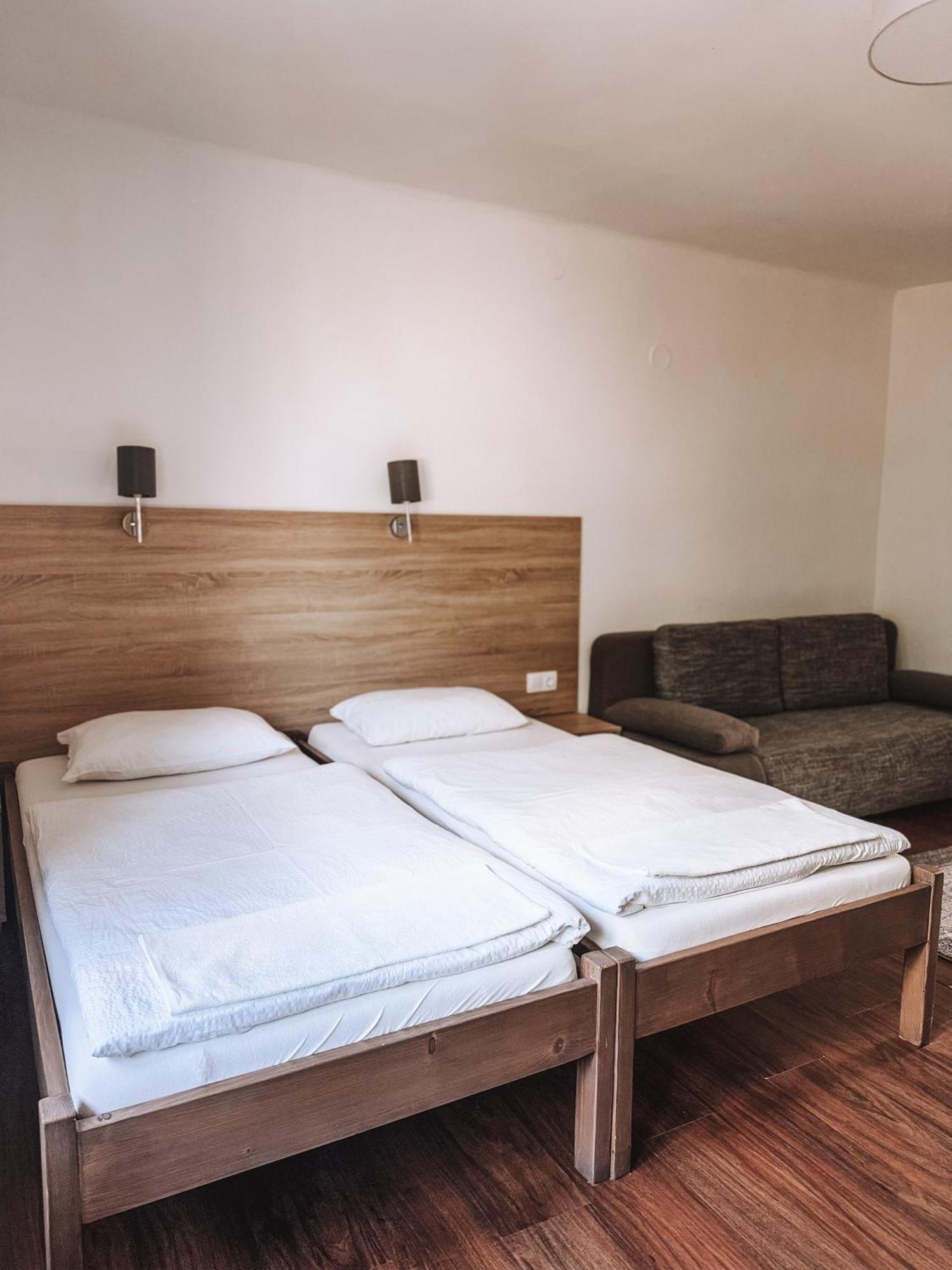 Sobri Halászcsárda és Panzió Baja Extérieur photo