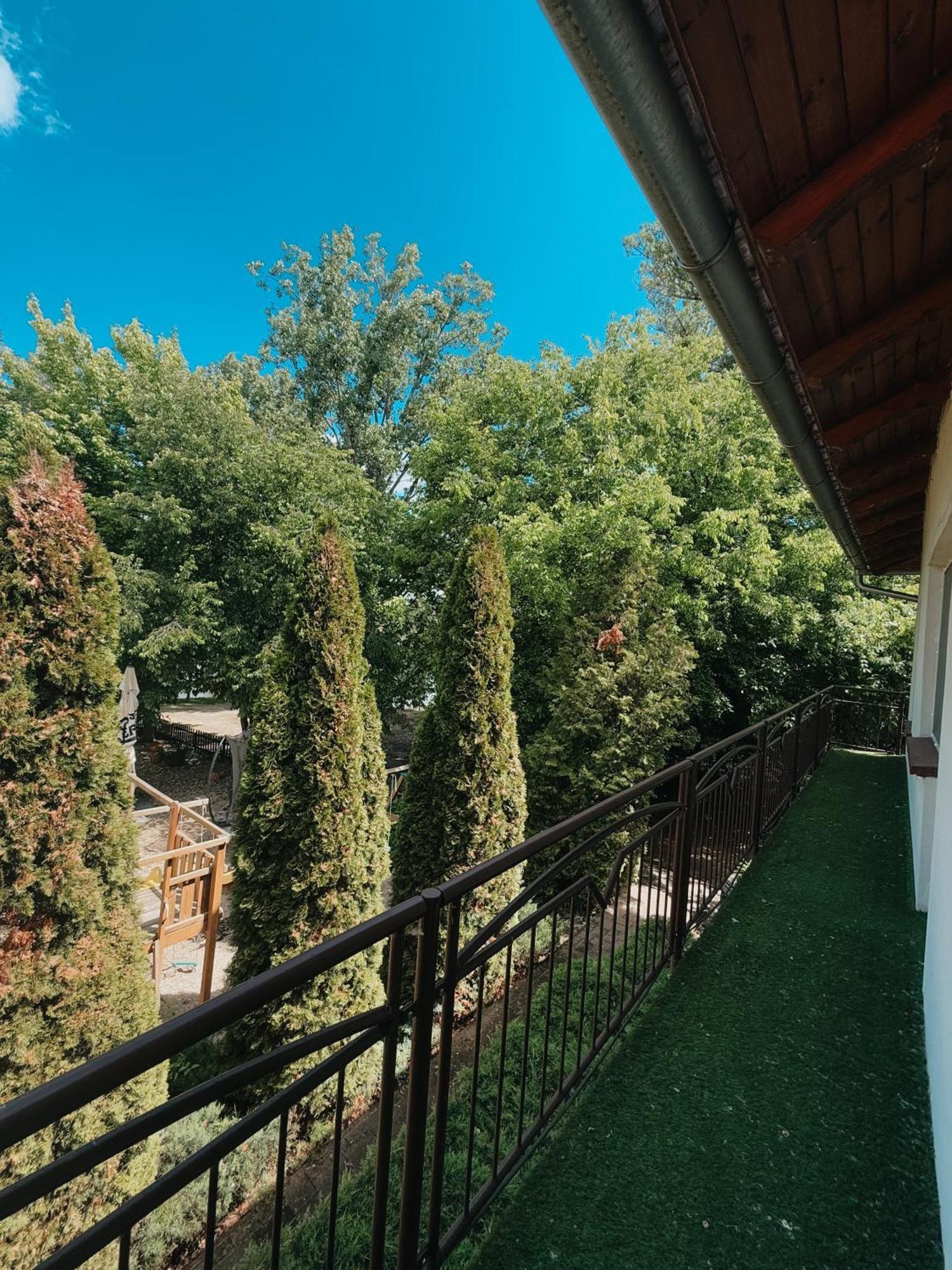 Sobri Halászcsárda és Panzió Baja Extérieur photo